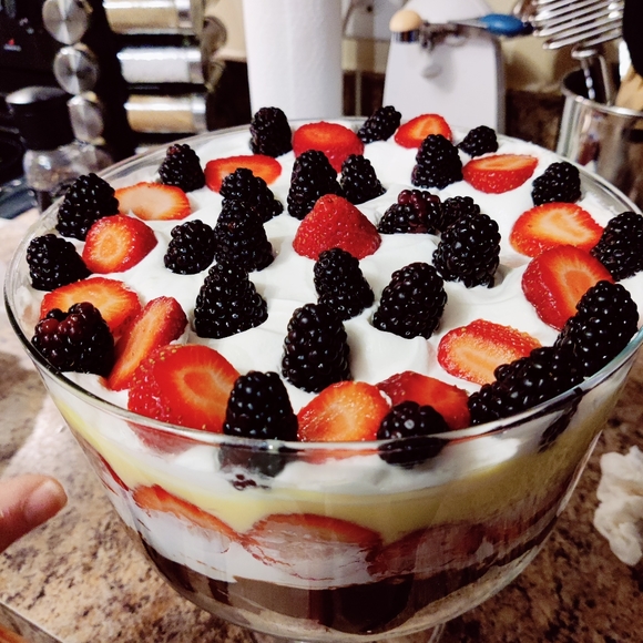 Meet your Posher, Tracy - Picture 2 of 5